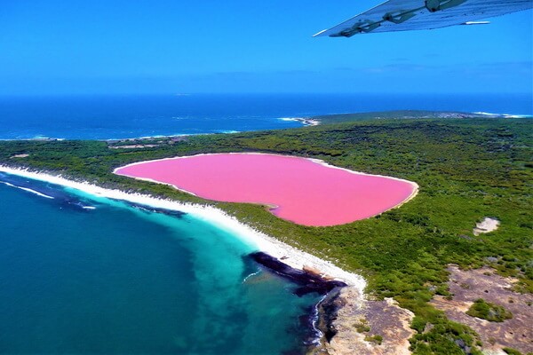 Разноцветные озёра с фото и описанием - Озеро Хиллиер в Австралии