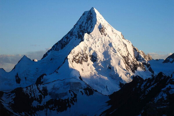 Высочайшие горы Индии с фото, названием, описанием - Мамостонг Кангри