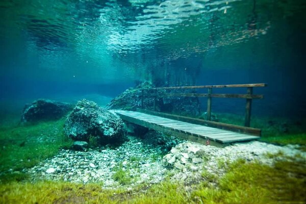Подводный парк в Зелёном озере в Австрии