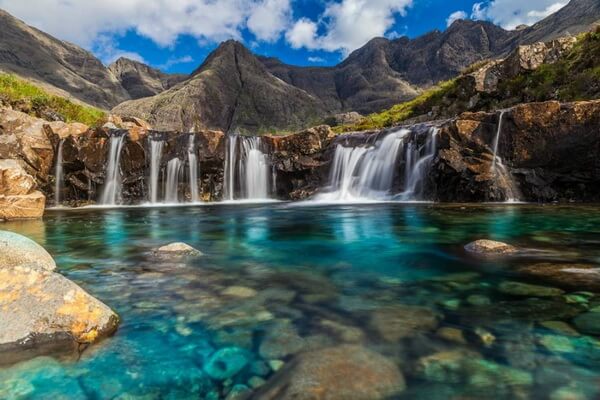 Сказочные бассейны на острове Скай в Шотландии