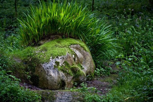 Фото скульптур в садах Хелигана в Великобритании