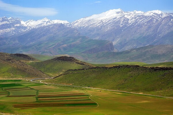 Лучшие маршруты для походов по Ирану - Зерд-Кух