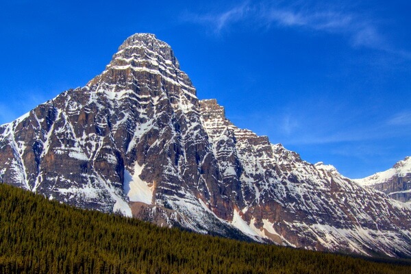 Гора Логан - наивысшая вершина Канады