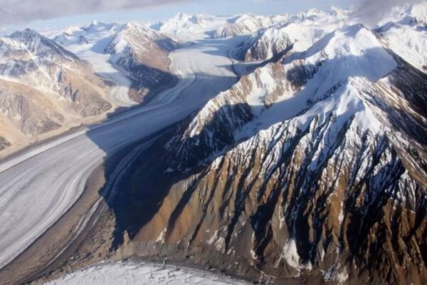 Самые высокие горы Канады с фото и описанием - Гора Святого Ильи (англ. – Saint Elias) 