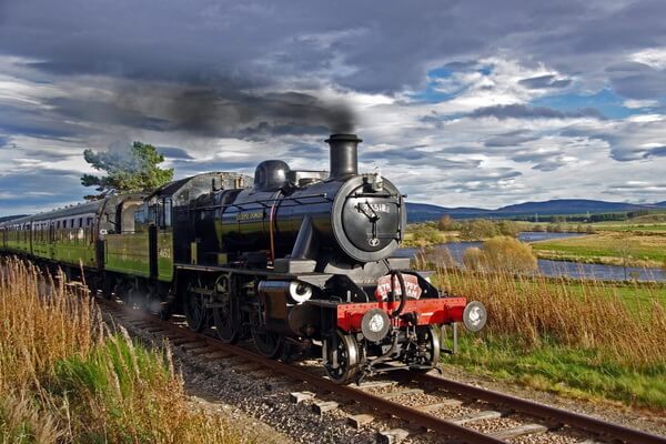 Лучшие маршруты путешествия на поезде по Шотландии - Ж/д маршрут Стратспи (Strathspey Steam Railway)