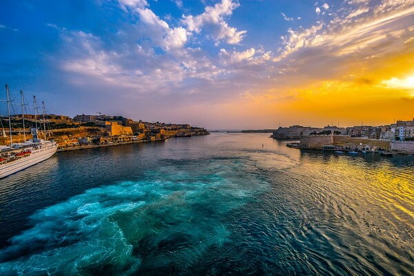 На яхте по маршруту Одиссея - Мальта как прообраз острова Гелиоса