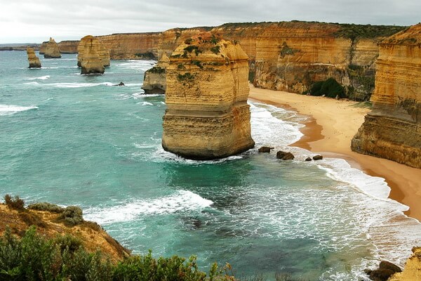 Природные достопримечательности Австралии - Скалы 12 апостолов