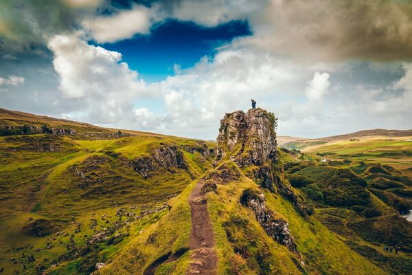 Места съёмок фильмов на острове Скай в Шотландии - «Волшебная долина» или «Долина фей» острова Скай