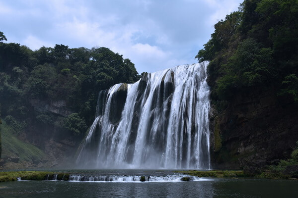 Удивительные водопады с фото и описанием - Хуангуошу в Китае