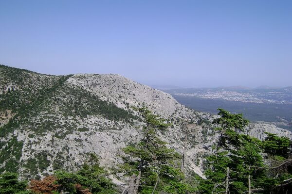 На велосипедах по Греции - лучшие веломаршруты - Гора Парнис и национальный парк Парнита